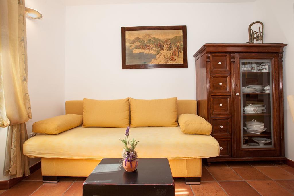 Apartments Linda Makarska Habitación foto